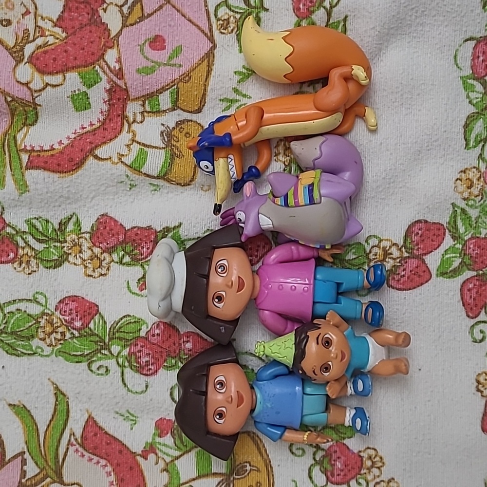 Vintage Y2K Nickelodeon Dora the Explorer Figures